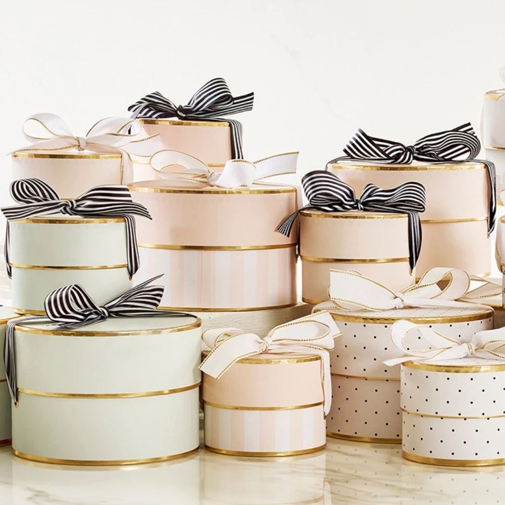 SHOP GIFT BOXES