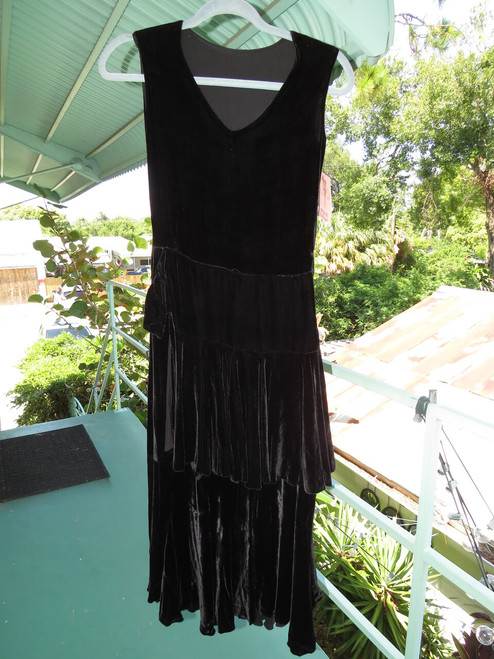 Black Silk Velvet Sleeveless Dress