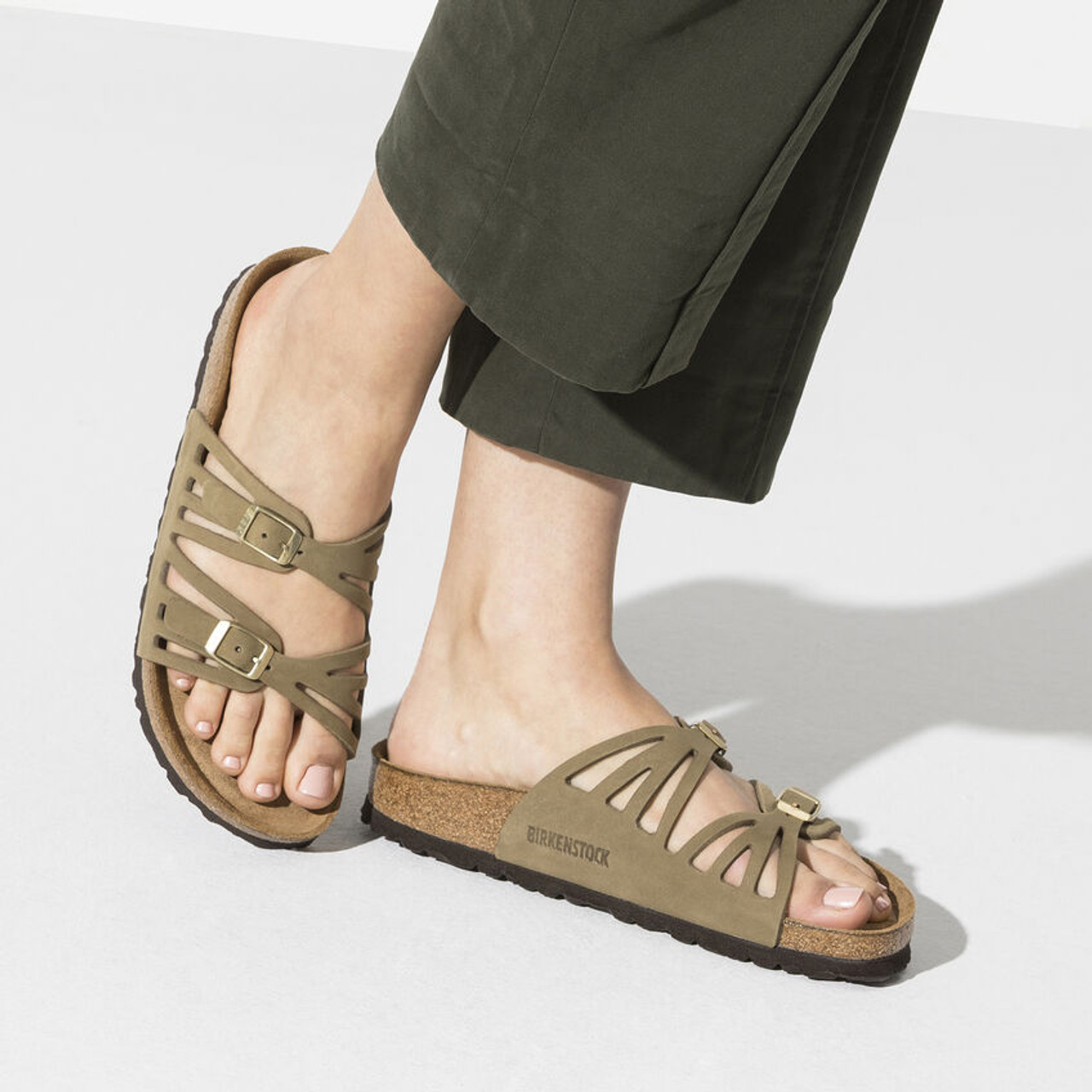 Granada Soft Footbed Faded Khaki Nubuck - Sandal (1018820)