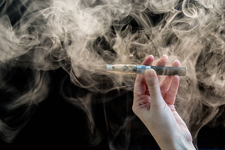 How to Reset Your Raz Vape & Get It Working Again