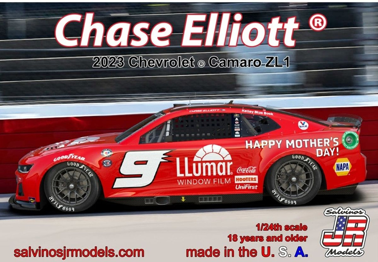 Hendrick Motorsports Chase Elliott 2023 Camaro Llumar 1/24 Plastic Model