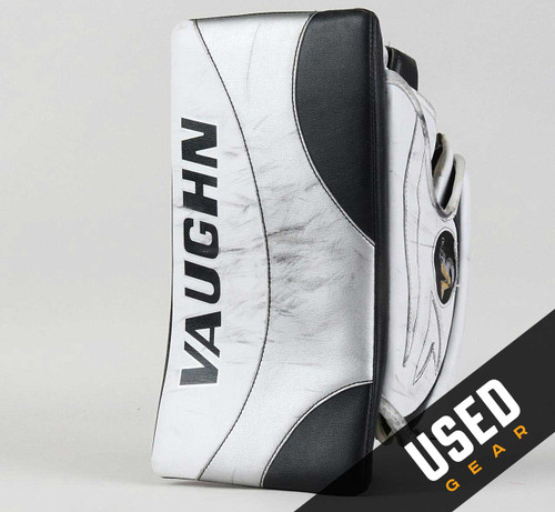Full Right - Vaughn Velocity V5 7900 White Blocker - Cal Petersen Los Angeles Kings #3