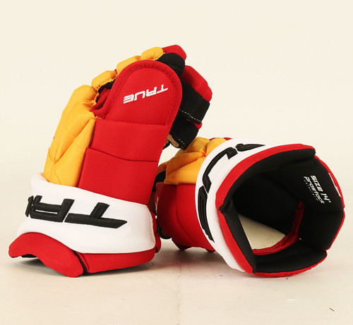 14" True Catalyst 9X Gloves - Team Stock Calgary Flames #4