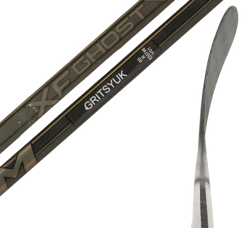 Left - Arseni Gritsyuk Jetspeed FT6 Pro 'Dressed as XF Ghost' 85 Flex Stick