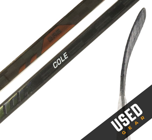 Left - Ian Cole Novium 2 Pro 'Dressed as Covert QR6 Pro' 100 Flex Stick