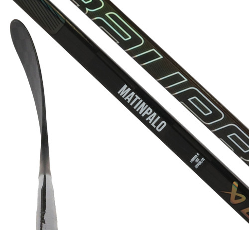 Right - Nikolas Matinpalo Vapor Hyperlite 2 'Dressed as Nexus Tracer' 102 Flex Stick