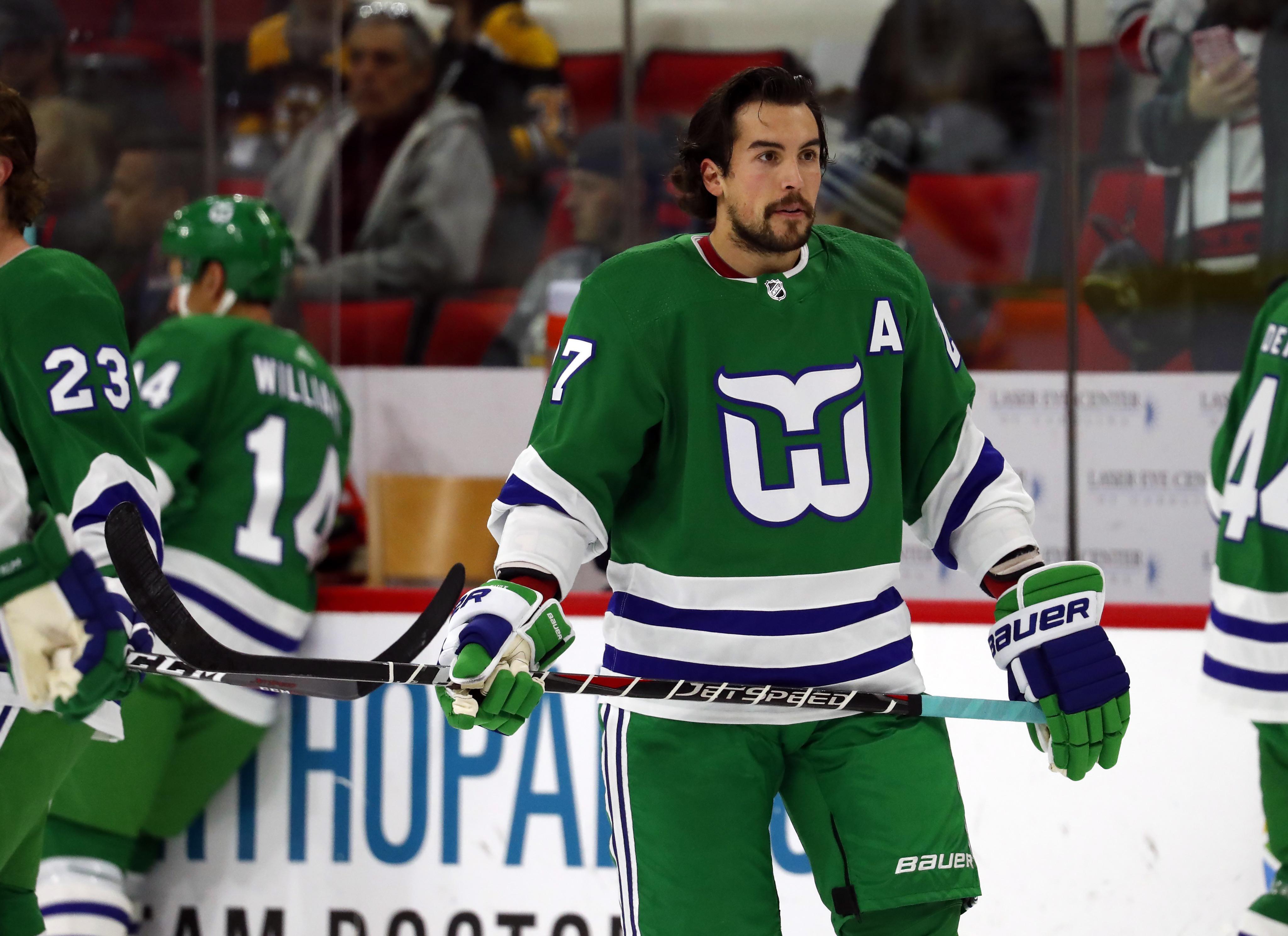 Hartford Whalers (Green Throwback)