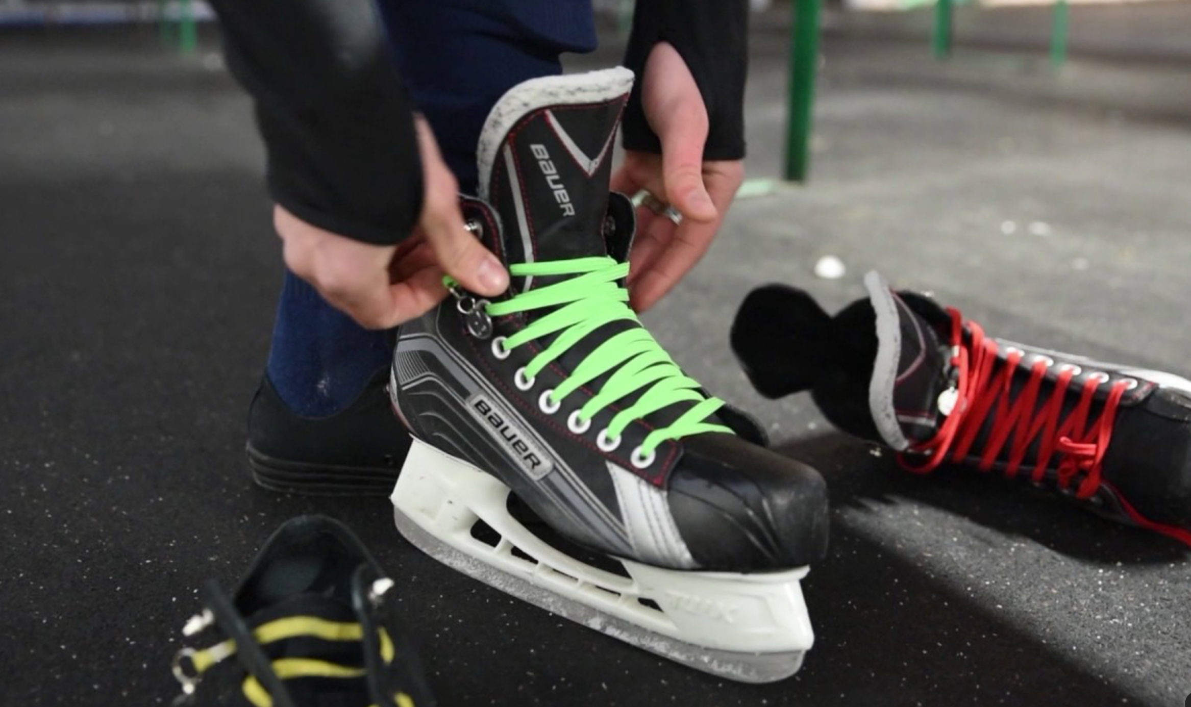 Comfort and fit lacing hockey skate