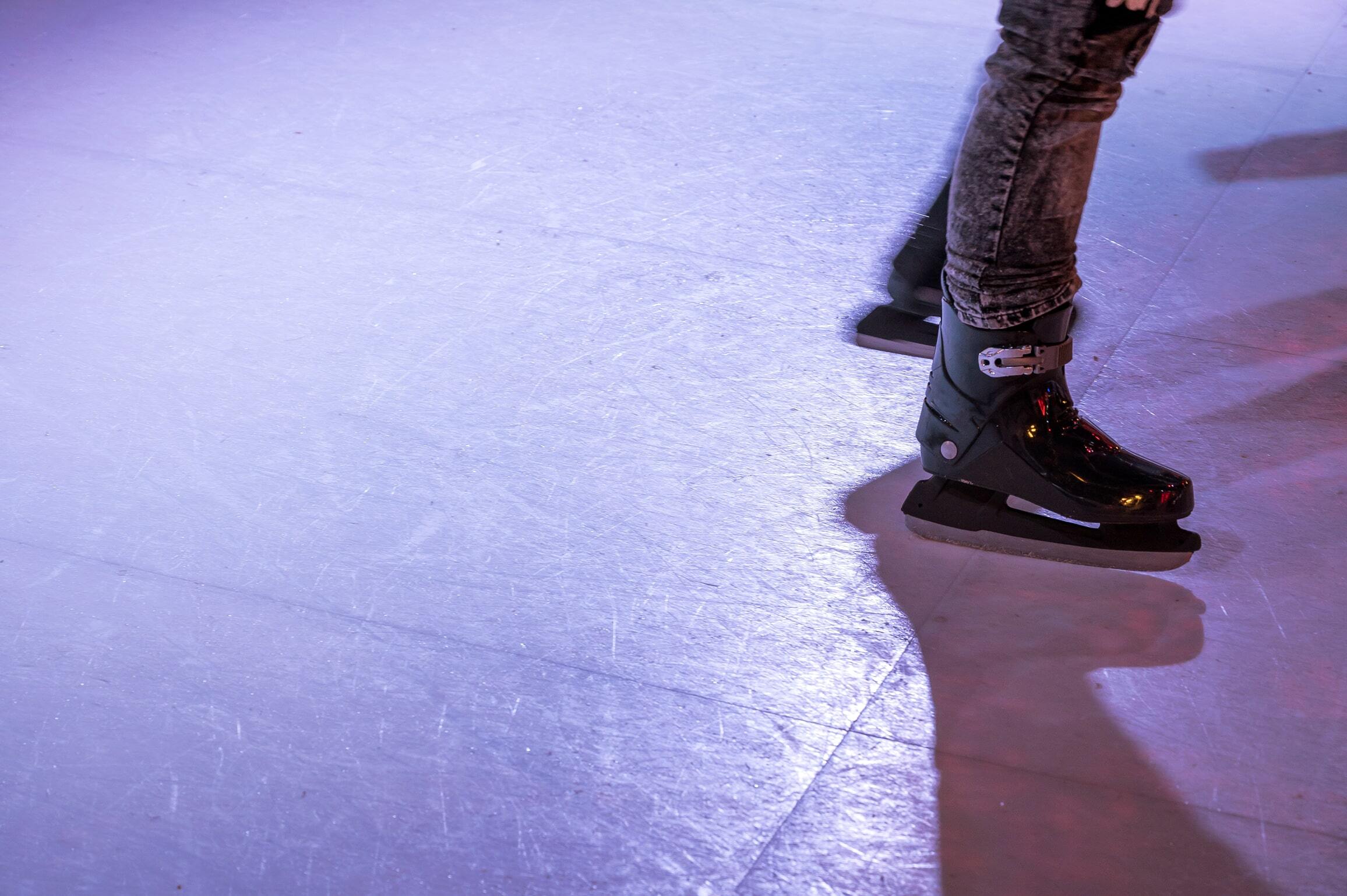 Skating on synthetic ice
