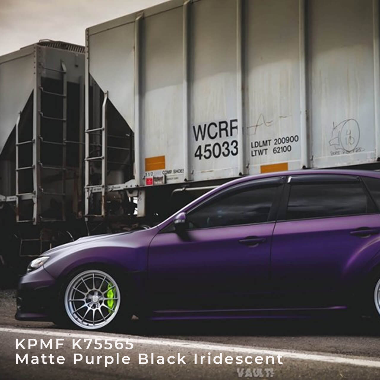 ★展示品★紫に染まる鏡ケ浦(館山)/額付/オリジナルプリント KPMF K75400 Series Gloss Hypnotic Black Violet Vinyl Vehicle Wrap