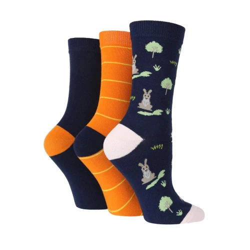 Wild Feet Women's Hopping Bunny Crew Sock   #GWW08135 - 886590081359