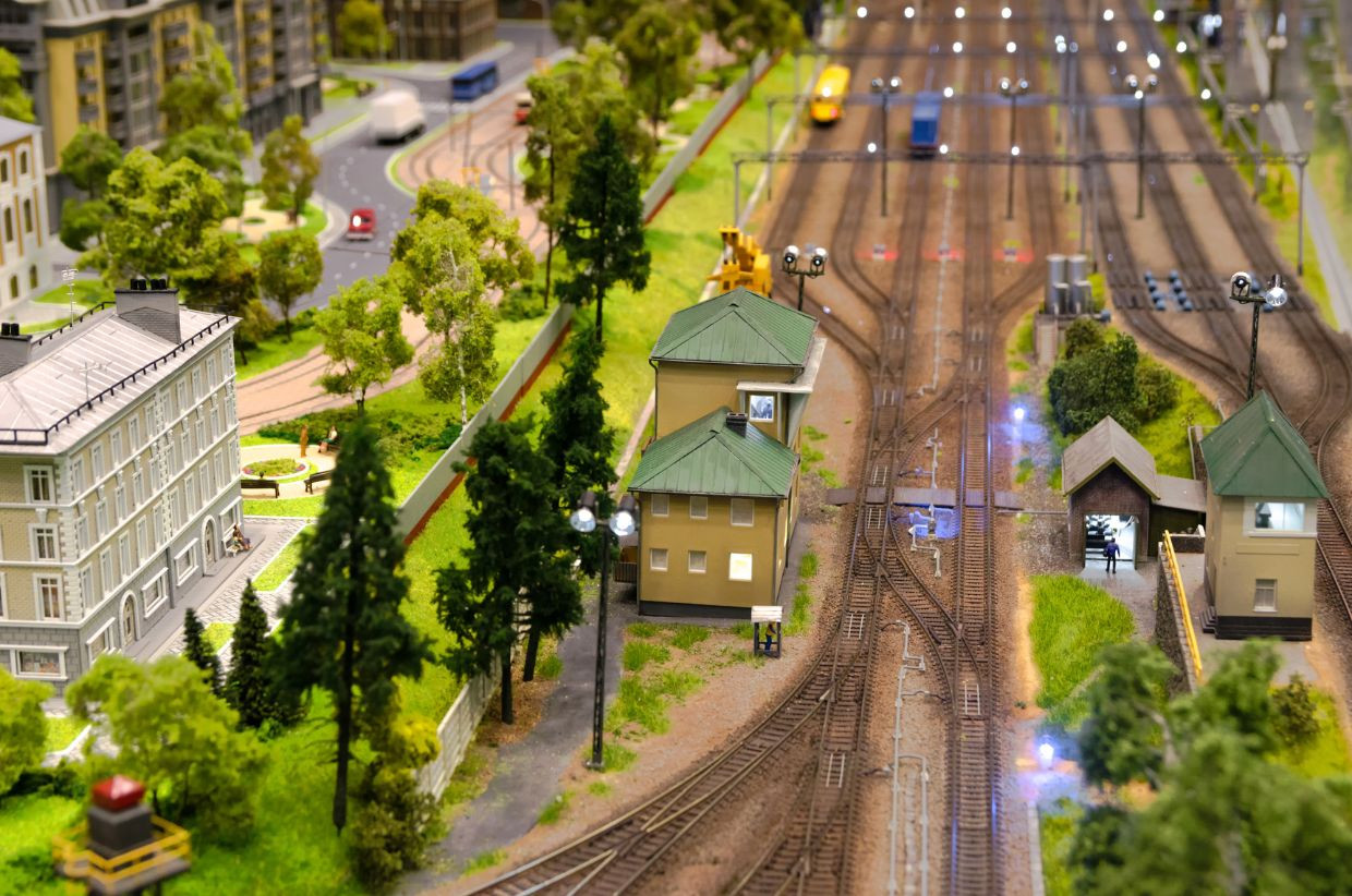 Tips and Tricks for Lighting Your Model Railroad Midwest Model Railroad