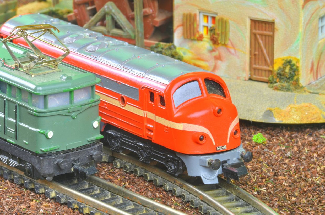 5 Possible Reasons Your Model Train Is Derailing