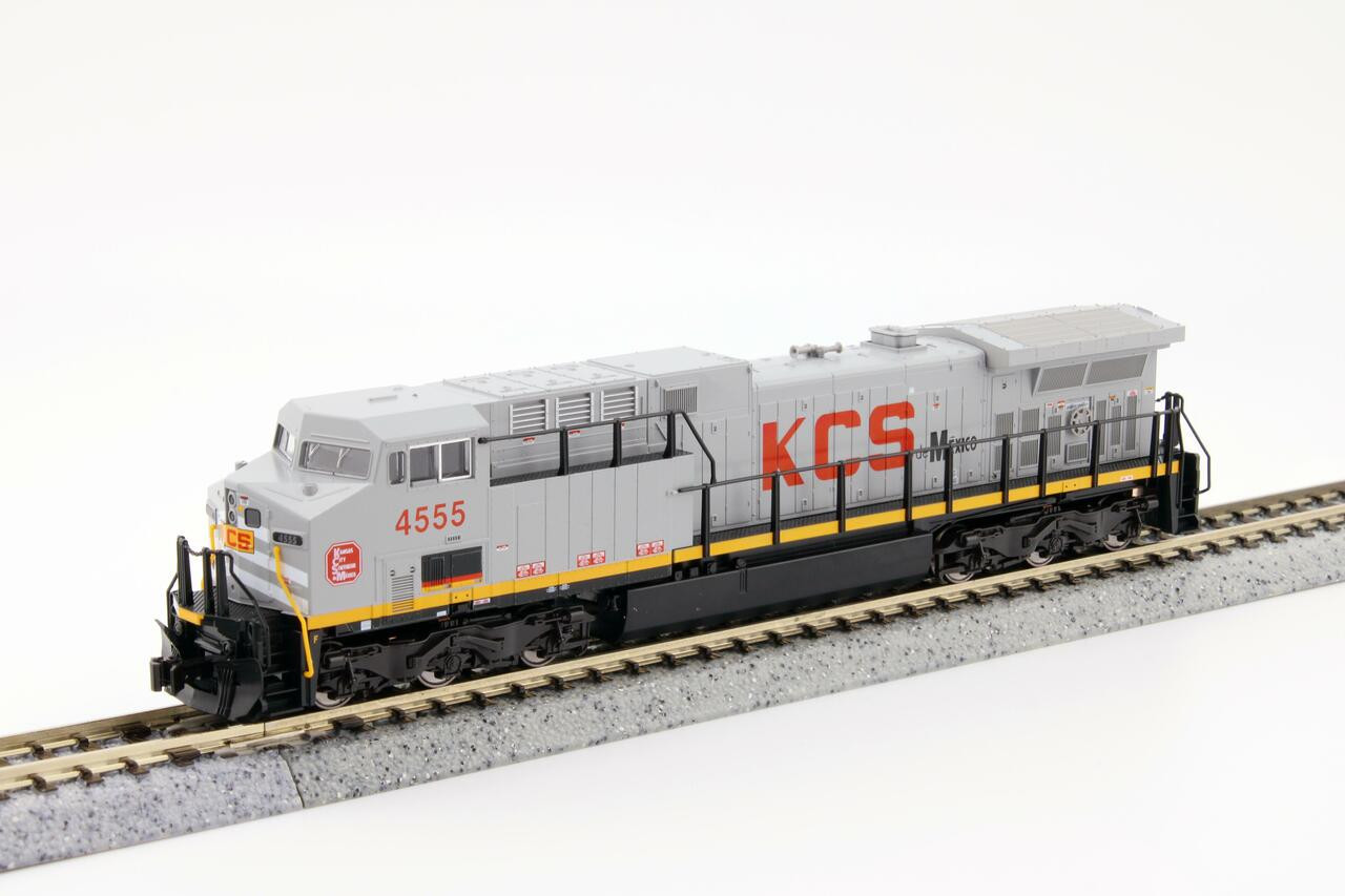Kato 176-7046 - GE AC4400CW DC Silent Kansas City Southern de Mexico (KCSM)  4555 - N Scale