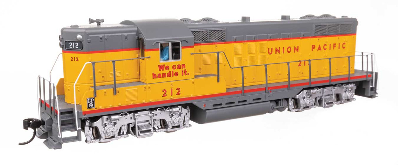 Walthers Mainline 910-10505 EMD GP9 (DC Silent) Union Pacific