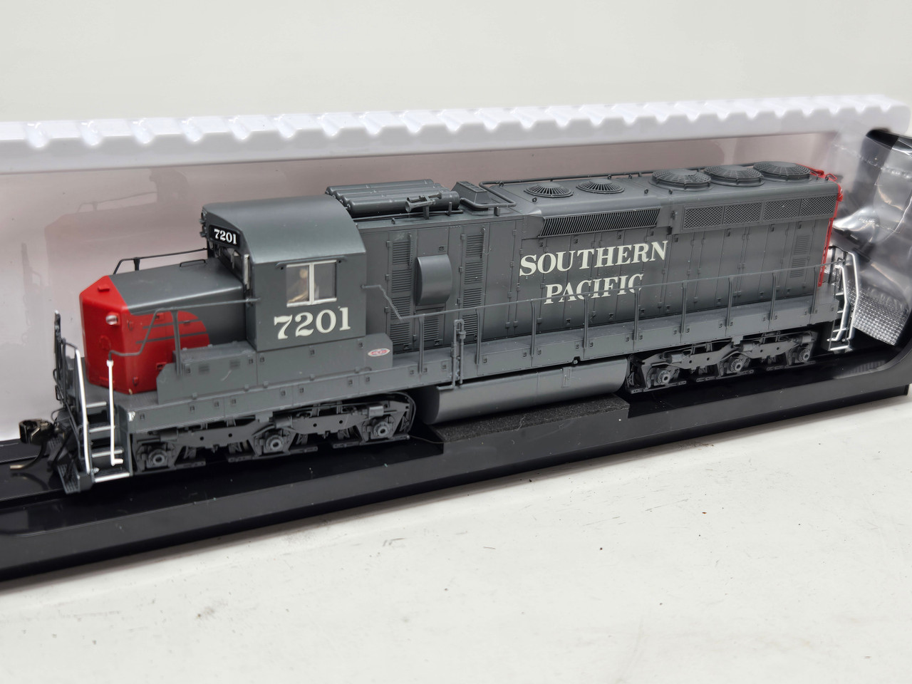 Pre-Owned: Atlas Master EMD SD24 (DCC and Sound) Southern Pacific