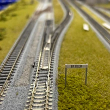 Walthers SceneMaster HO Scale Trackside Weeds Kit – 949-1118 – Wild Flowers & Plants - View #4