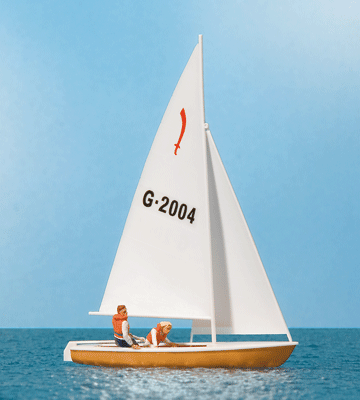 Preiser 10681 - Korsar Sailboat w/Sailors Sails Up (white, red, blue)  - HO Scale