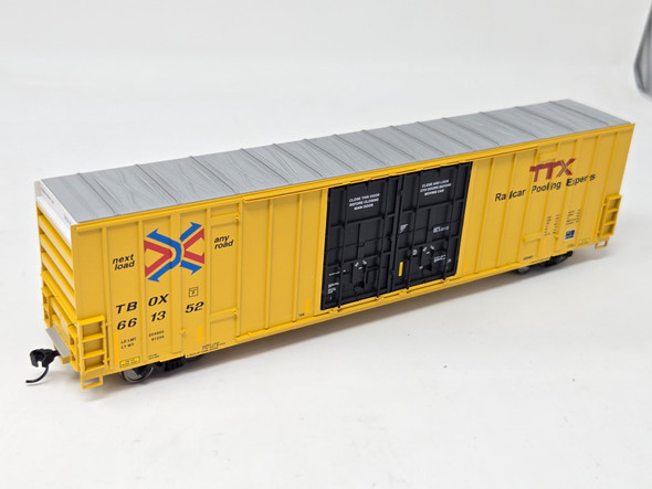 Pre-Owned: Walthers Mainline 60' High Cube Plate F Boxcar TTX (TBOX) 661352 - HO Scale