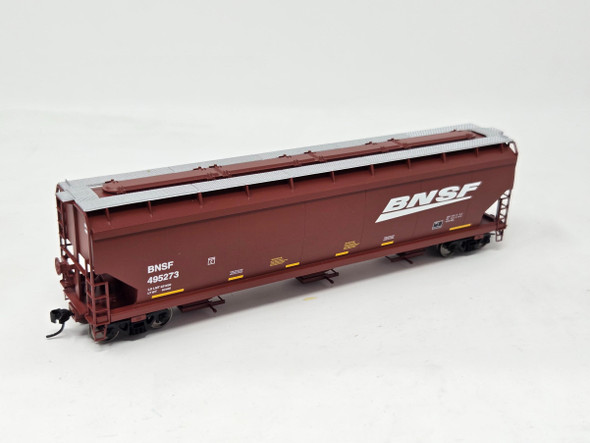 Pre-Owned: Walthers Mainline 60' NSC 5150 3-Bay Covered Hopper BNSF 495273 - HO Scale