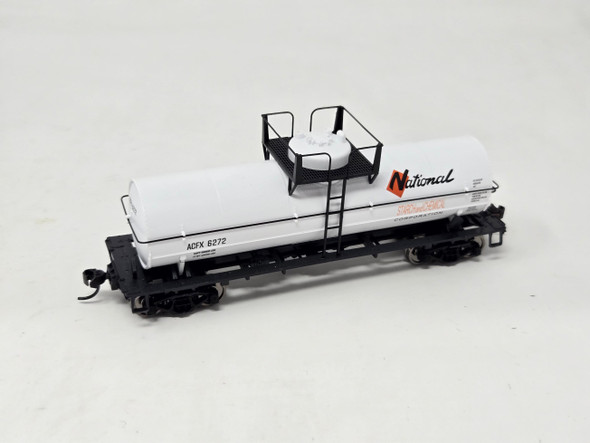 Pre-Owned: Walthers Mainline 36' Chemical With Large Dome (ACFX) 6272 - HO Scale