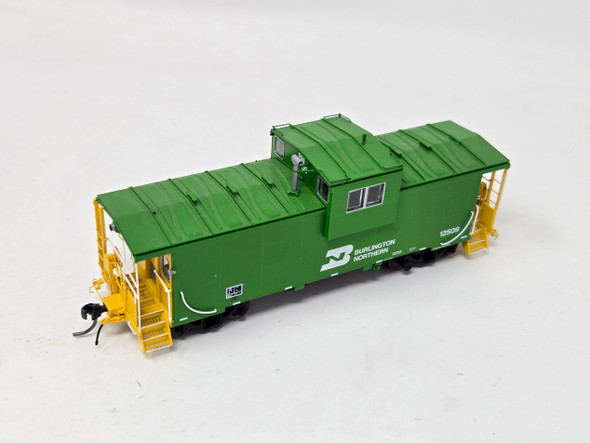 Pre-Owned: Tangent International Wide Vision Caboose Burlington Northern (BN) 12509 - 1990 Rebuild w/ FRA Light - HO Scale