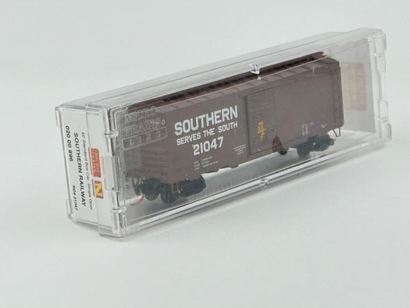 Pre-Owned: Micro-Trains 40’ Standard  Box Car, Single Door Southern 21047 - N Scale