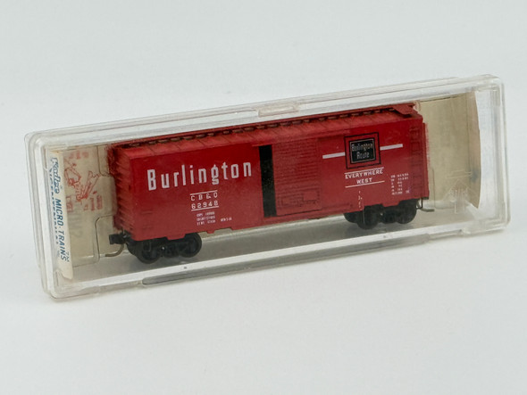 Pre-Owned: Micro-Trains 40’ Standard  Box Car, Single Door Chicago Burlington and Quincy 62948 - N Scale
