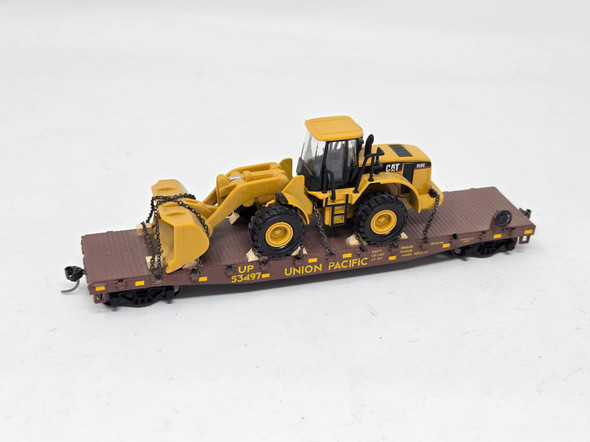 Pre-Owned:  Flat Car with CAT Excavator Union Pacific (UP) 53497 - HO Scale
