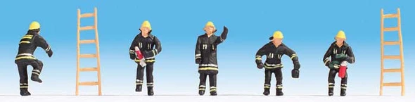 Noch 36021 - Firefighters 5 in Black Uniforms, 2 Ladders  - N Scale