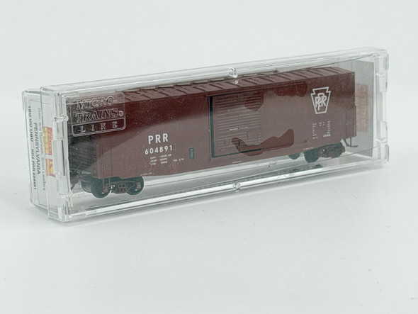 Pre-Owned: Micro-Trains 50’ Standard box car, 10’ Single door, w/o roof walks, Short ladders Pennsylvania 604891 - N Scale