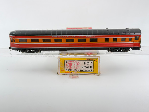 Pre-Owned: Con Cor SP Daylight Colors Observation Car - Kadee Couplers Southern Pacific  - HO Scale