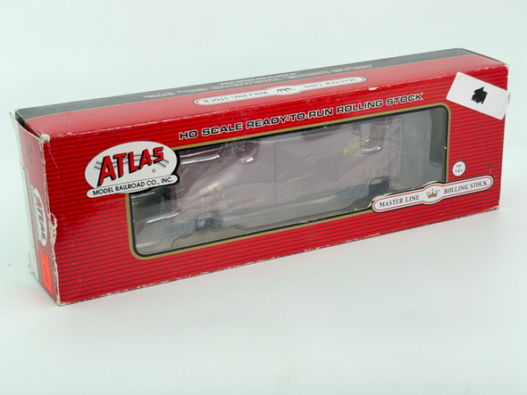 Pre-Owned: Atlas 40' Post War Box Car w/6’ Door - NIB Chicago and NorthWestern 85174 - HO Scale