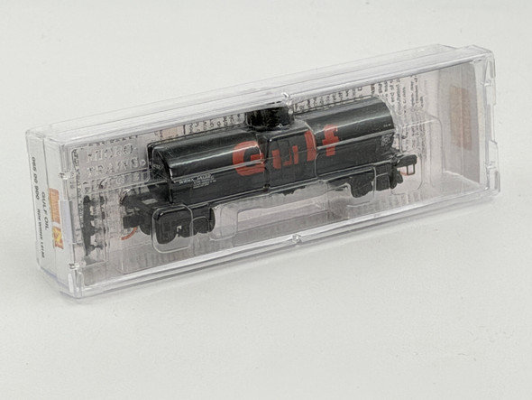 Pre-Owned: Micro-Trains 39’ Single Dome Tank Car - NIB Gulf Oil WRNX 14132 - N Scale