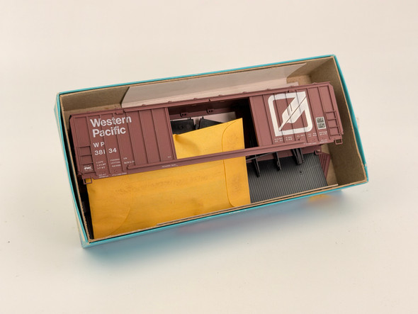 Pre-Owned: Athearn 50' Railbox Double Door Box Car kit, NIB Western Pacific 38134 - HO Scale