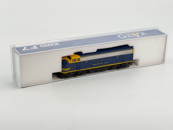 Pre-Owned: Kato F7A, Single Headlight, Kadee coupler on front, Custom painted Santa Fe No Number - N Scale