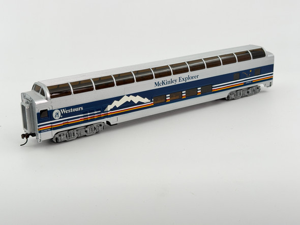 Pre-Owned: Bachmann 85’ Super Dome Westours McKinley Explorer WTMC 513 - HO Scale