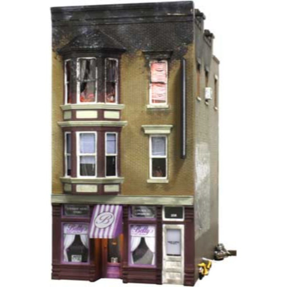 Woodland Scenics 5051 - Betty's Burning Building   - HO Scale