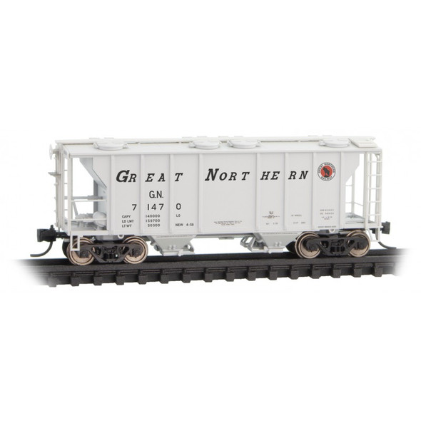 Micro-Trains Line 09500011 - PS-2 2003 cu. ft. 2-Bay Covered Hopper  Great Northern (GN) 71470 - N Scale