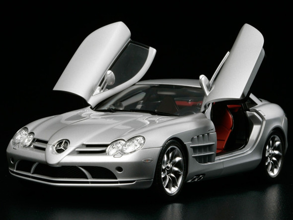 Tamiya 24290 - Mercedes-Benz SLR Mclaren  - 1:24 Scale Kit