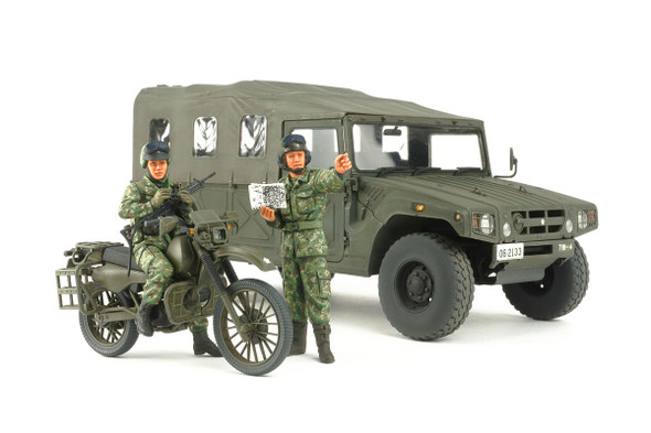 Tamiya 25188 - JGSDF Recon Motorcycle High Mobility Vehicle Set Japan  - 1:35 Scale Kit