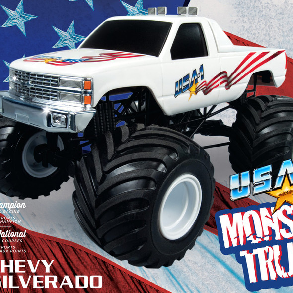 AMT 1351M - USA-1 Monster Truck Snap  - 1:32 Scale Kit