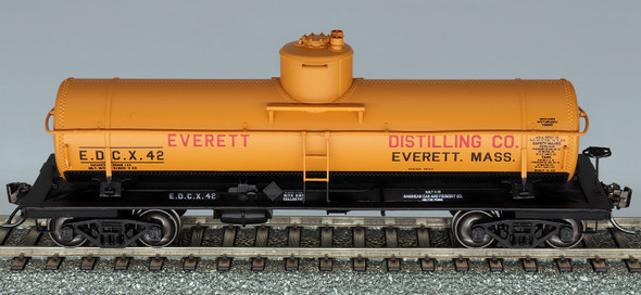 InterMountain 46344-04 - ACF Type 27 Riveted 8,000 Gallon Tank Car - Everett Distilling Everett Distilling (EDCX) 46 - HO Scale