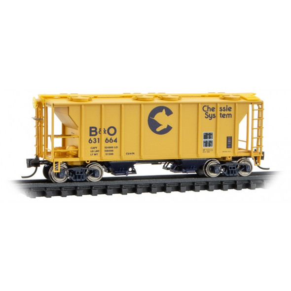 Micro-Trains Line 09500090 - PS-2 2 Bay Covered Hopper Chessie (B&O) 631664 - N Scale