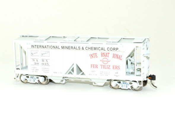 Bowser 43269 - 70 Ton 2-Bay Covered Hopper International Min. & Chem. Corp NAHX 30039 - HO Scale