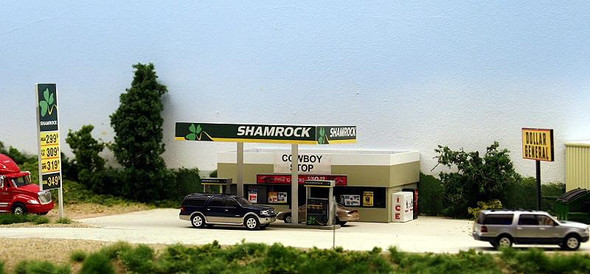 Summit Customcuts SC-001 - Rural Shamrock Gas Station  - HO Scale Kit