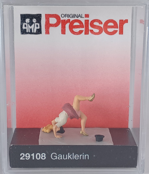 Preiser 29108 - Performance Artist  - HO Scale