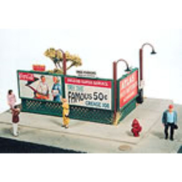 JL Innovative 277 - Sidewalk Lattice Billboards (4)    - HO Scale Kit