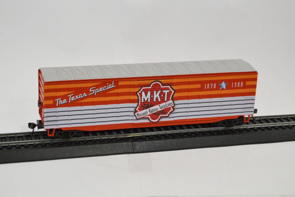 Value Trains USA HO10080 - ACF 50'6" Boxcar MKT Texas Special Scheme Union Pacific (UP) - HO Scale