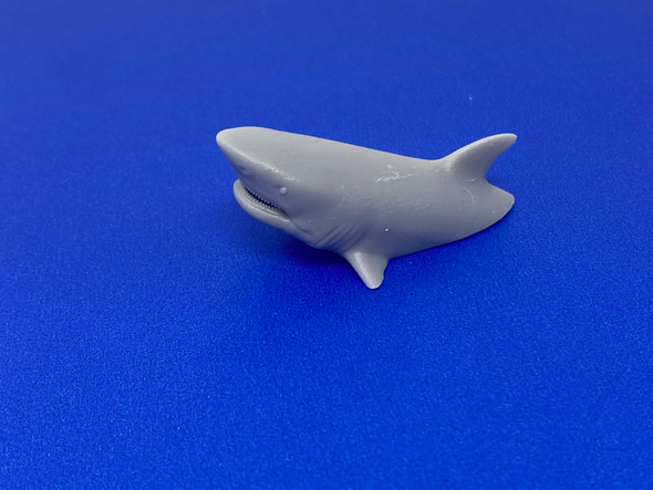 Model Scenery World N013 - Jaws Breeching Shark - Gray  - N Scale